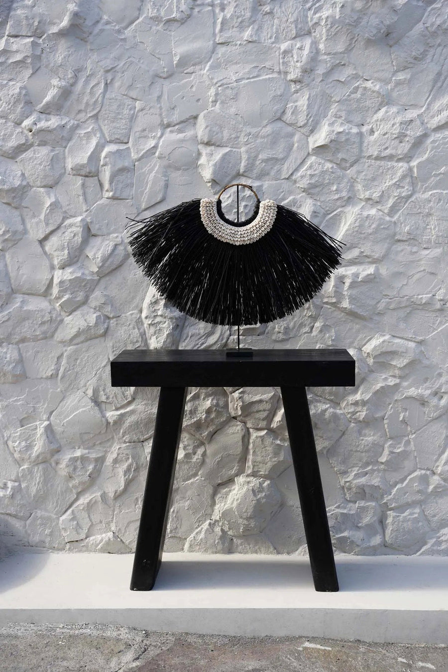 The Alang Cowrie on Stand - Decoratie