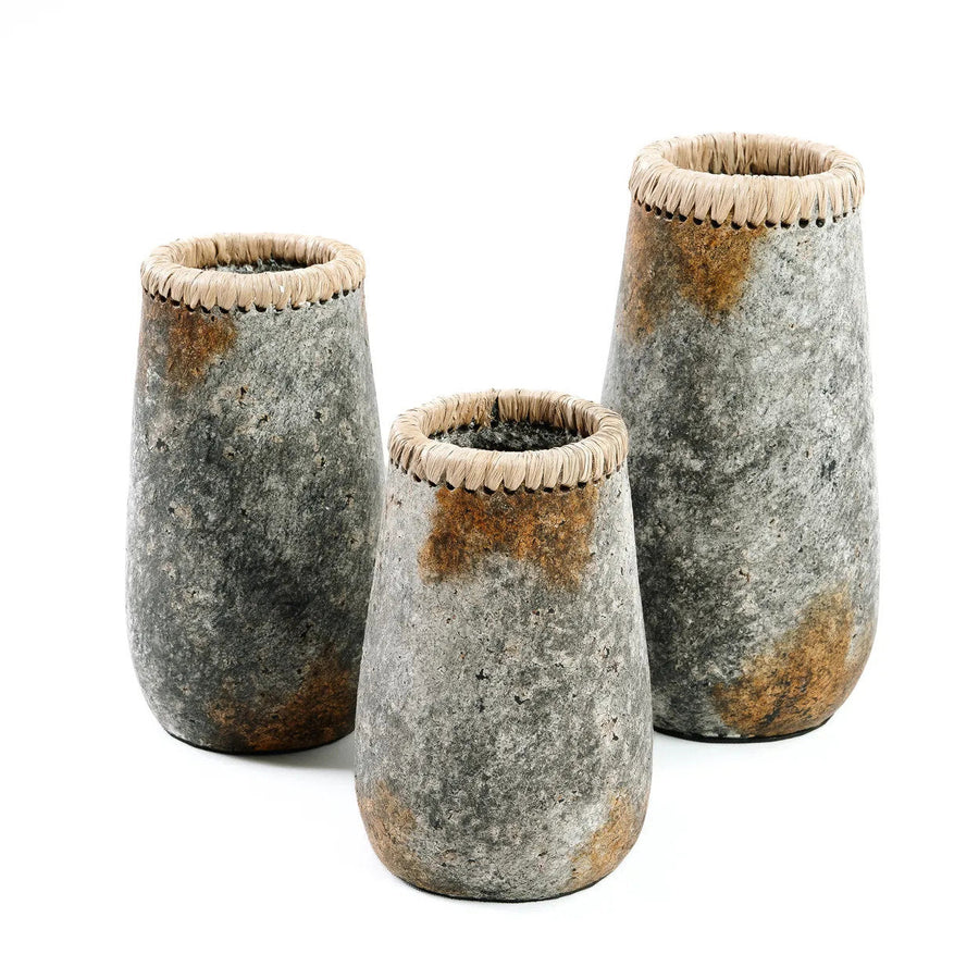 The Sneaky Vase - Antique Gray - M