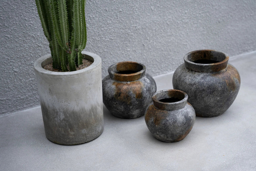 The Funky Vase - Antique Gray - M