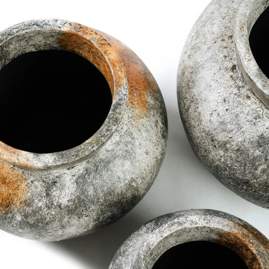 The Funky Vase - Antique Gray - M